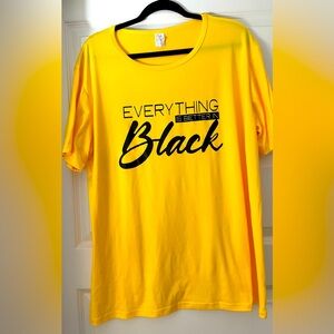 Plus Size 4x  Women’s  Blk/ Yellow Print
Casual Women’s Short Sleeve Tee